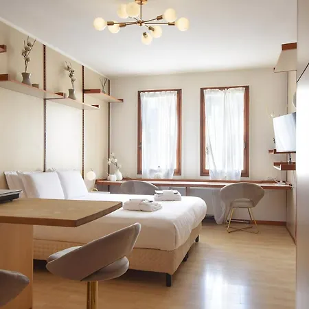 Welc-om Portello Stylish Free Parking Apartament *