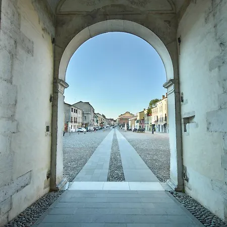 Welc-om Portello Stylish Free Parking Apartament