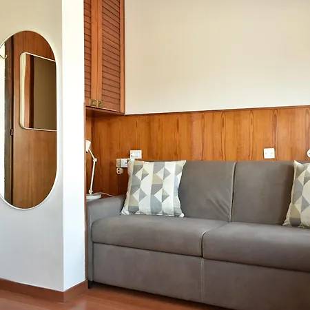 Welc-om Portello Stylish Free Parking Apartament